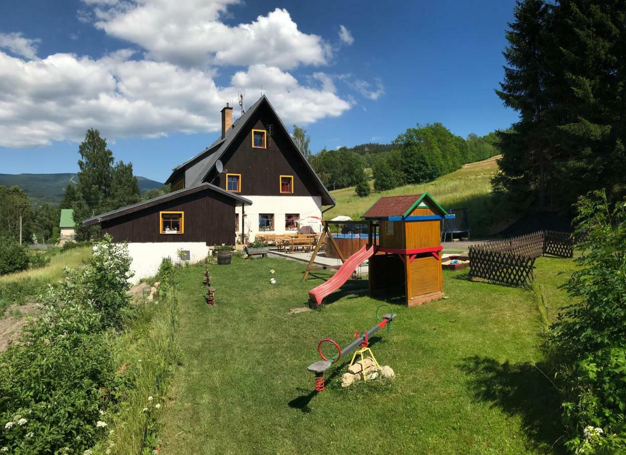 Penzion Slunecnice Rokytnice nad Jizerou Exteriör bild